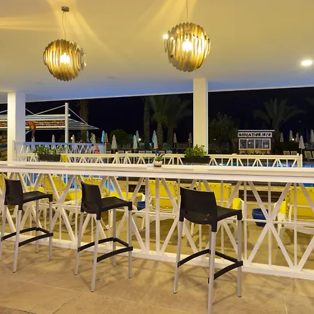 Orange County Курортний комплекс 5*