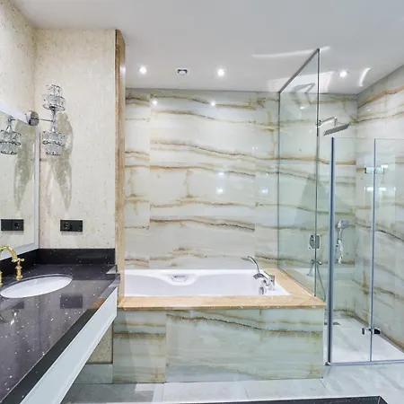 Курортний комплекс Orange County 5*
