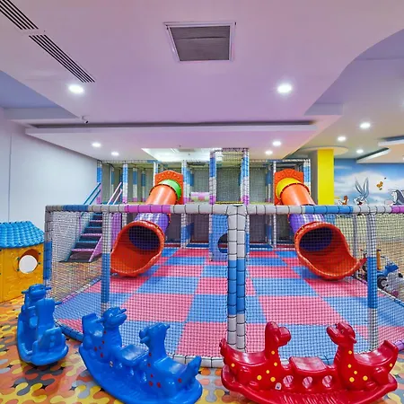 Orange County Курортний комплекс 5*