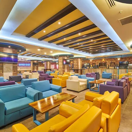 Курортний комплекс Orange County 5*