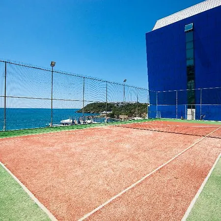 Курортний комплекс Orange County