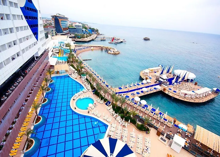 منتجع Orange County 5*