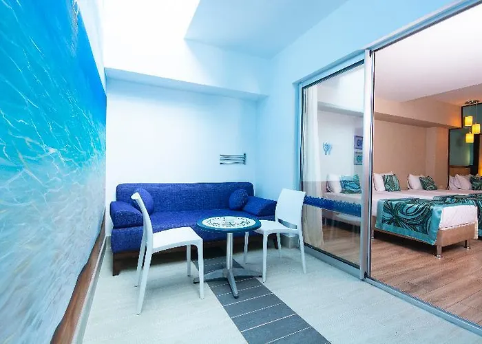 Orange County منتجع